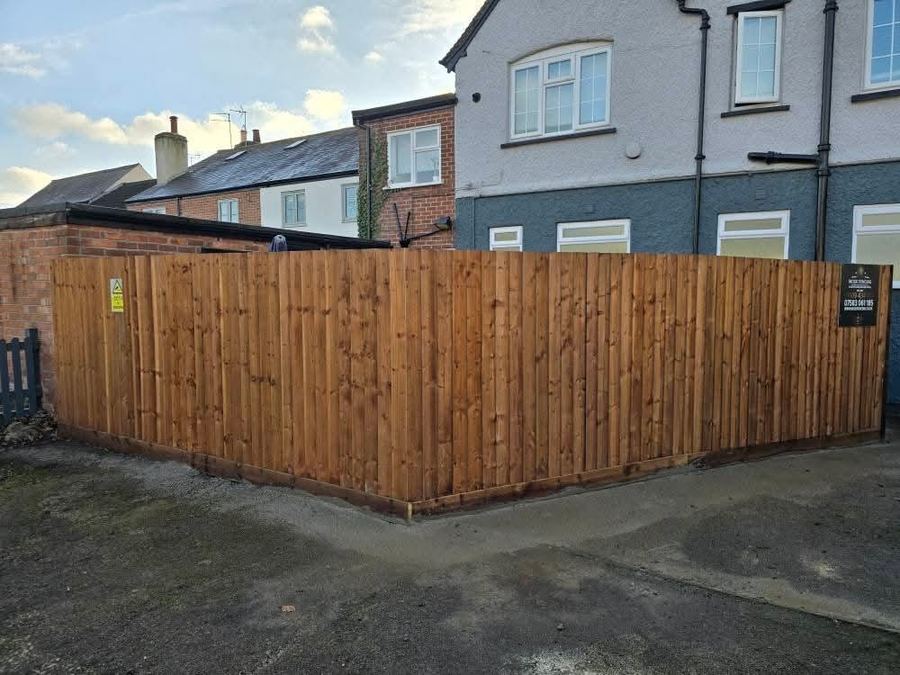 Closeboard fencing by Fencing 4U